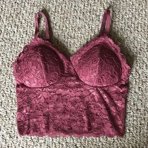 Lace Crop Top in Berry (S)